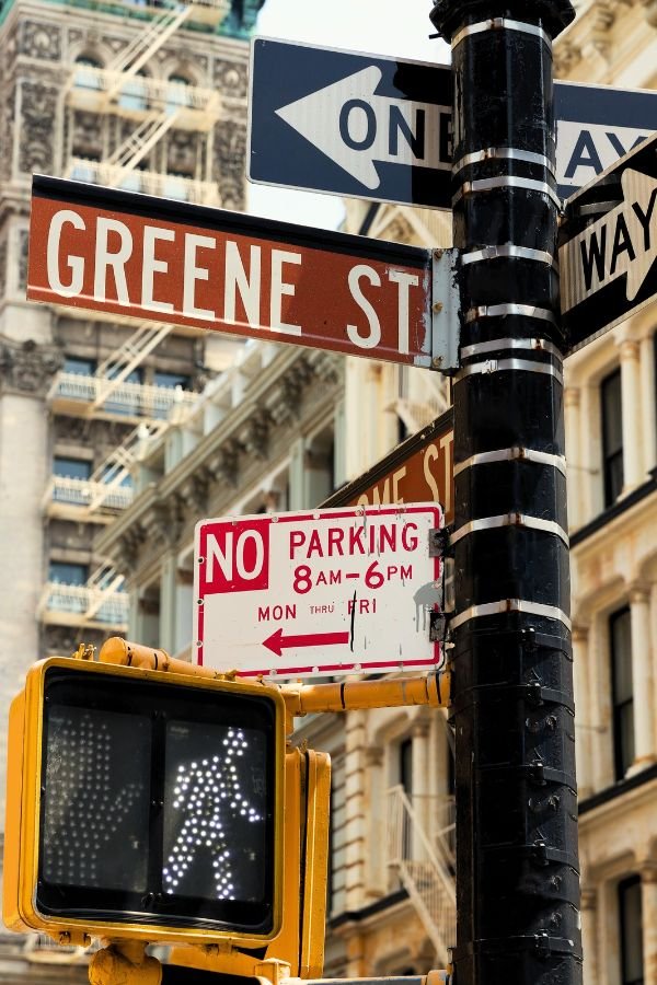 Green St. sign. One you will see on a budget friendly or free walking tour.