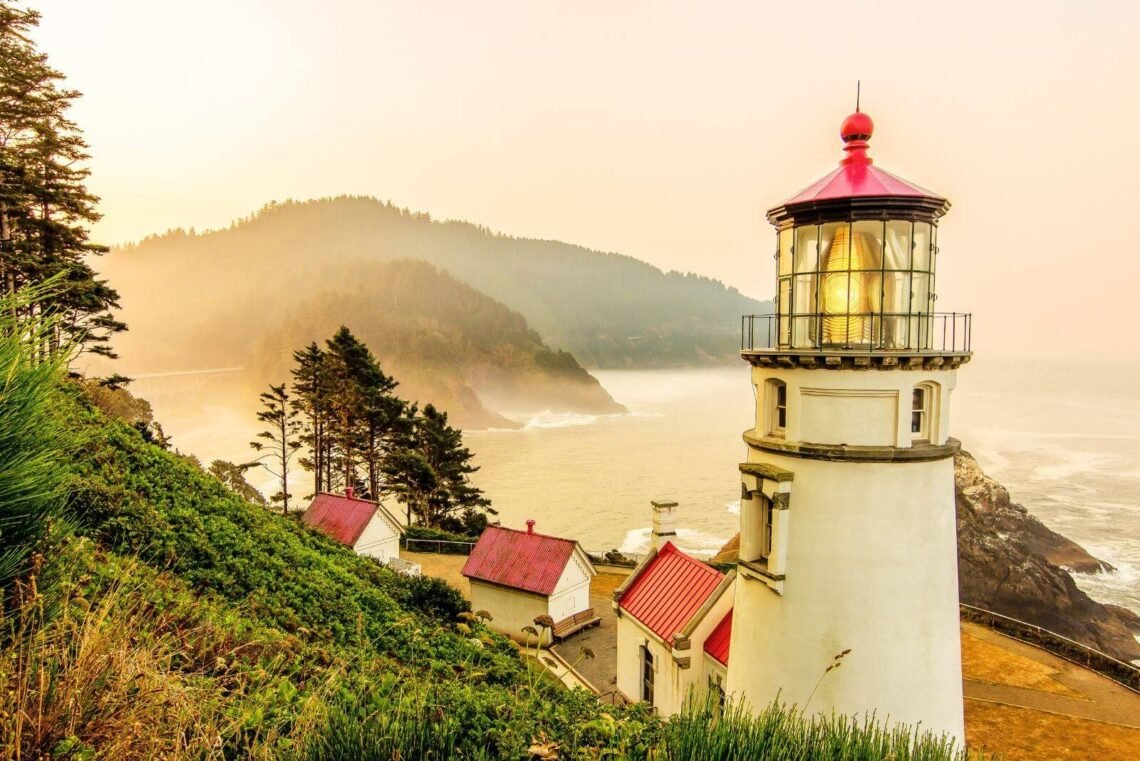 lighthouse, Northwest Coast, coastal town,, west coast road trip