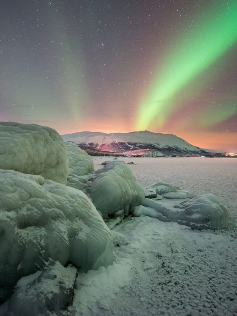 northern lights destinations. bucket list destinations for women