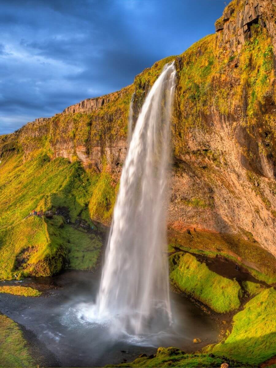 iceland waterfall bucket list destinations for women
